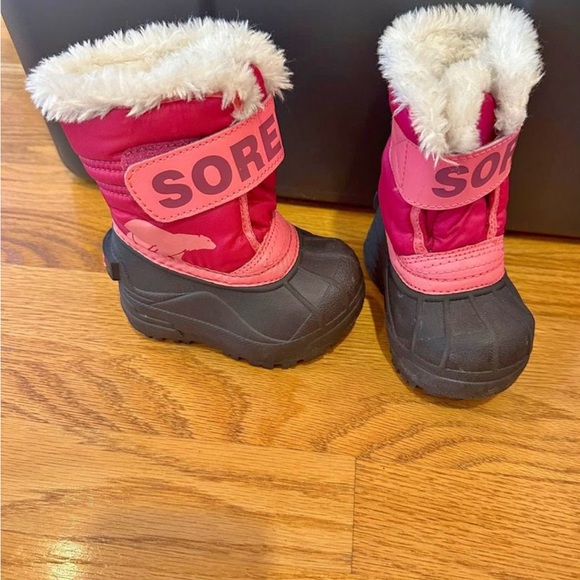 Sorel Boots Toddler Size 4 - Picture 1 of 2